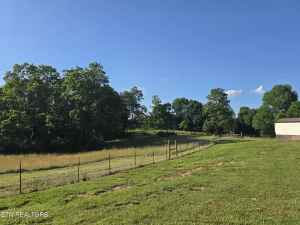 Crawford, TN 38554,181 Claude Hargis LN