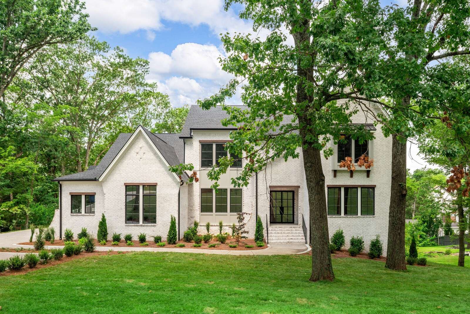777 Brook Hollow Rd, Nashville, TN 37205