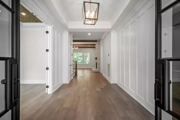 Nashville, TN 37205,777 Brook Hollow Rd