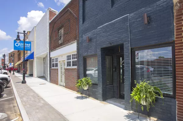 Mount Pleasant, TN 38474,101 S Main St #S