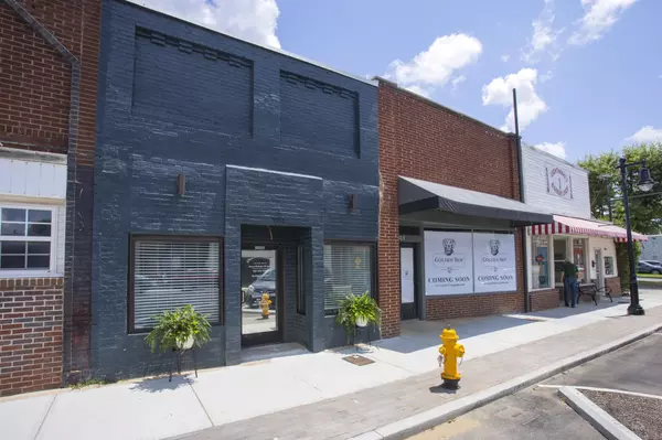 Mount Pleasant, TN 38474,101 S Main St #S