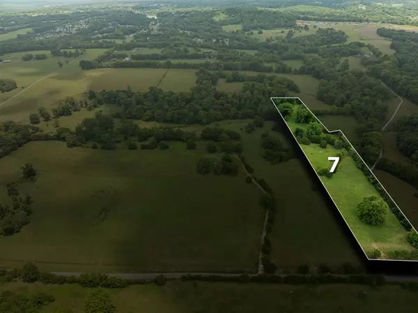 Columbia, TN 38401,7 Double Branch RD