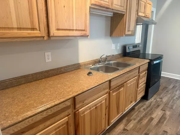 Pulaski, TN 38478,445 Chicken Creek Rd