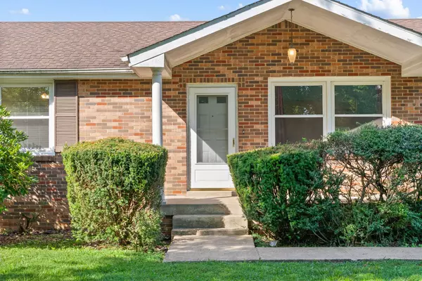 Clarksville, TN 37043,4354 Highway 41A #S