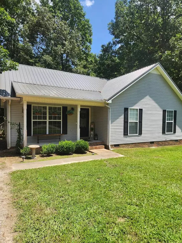 Leoma, TN 38468,36 White Oak Dr