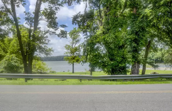 Eddyville, KY 42038,157 Lakeshore Rd