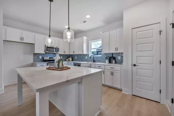 Hendersonville, TN 37075,505 Mantes Aly