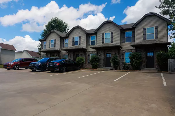 Clarksville, TN 37040,1775 Spring Water Dr