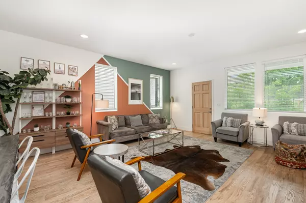 Nashville, TN 37207,117A Elmhurst Ave