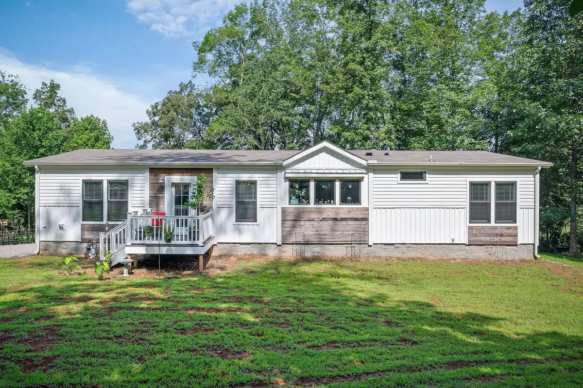 Sparta, TN 38583,425 Simpson Rd