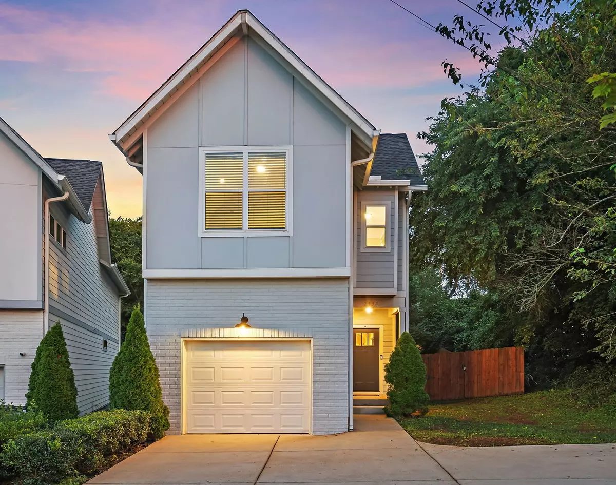 Nashville, TN 37206,2332 Oak Ct