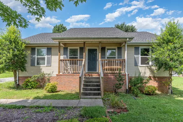 White House, TN 37188,102 Garland Ct