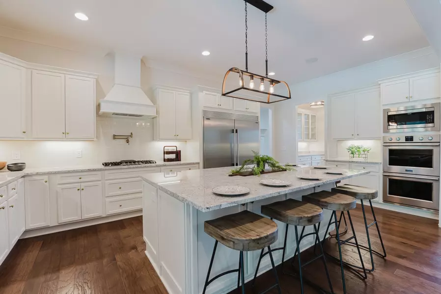 6579 Windmill Dr, College Grove, TN 37046