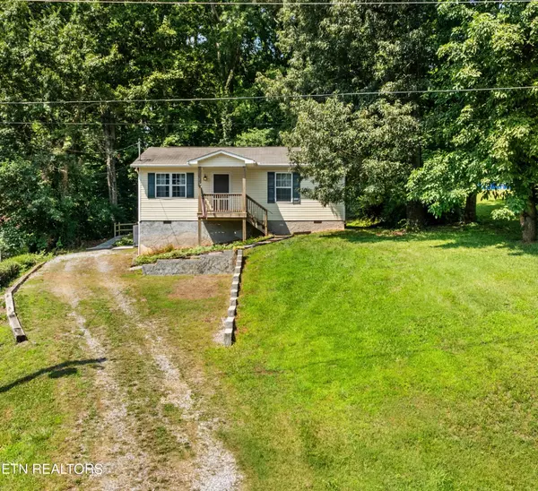 Maryville, TN 37801,623 Cherokee Heights Drive