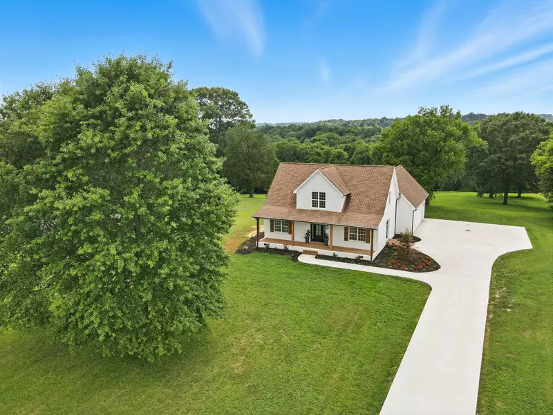 2668 McKnight Rd, Culleoka, TN 38451