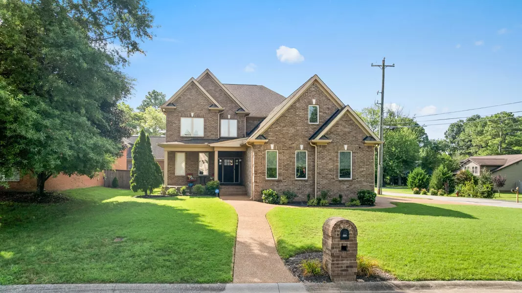 600 Lakemeade Pt, Old Hickory, TN 37138