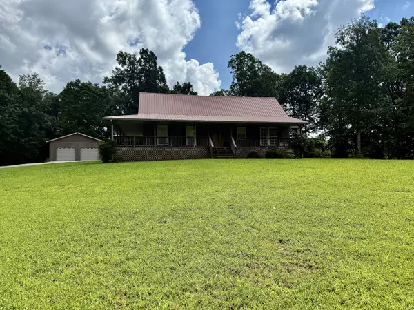 1086 Brown Mill Rd, Mc Ewen, TN 37101