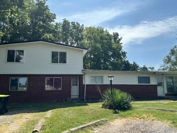 150 Pembroke Oak Grove Rd #2, Oak Grove, KY 42262