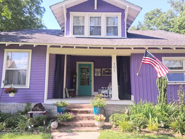 Bell Buckle, TN 37020,201 Cumberland St