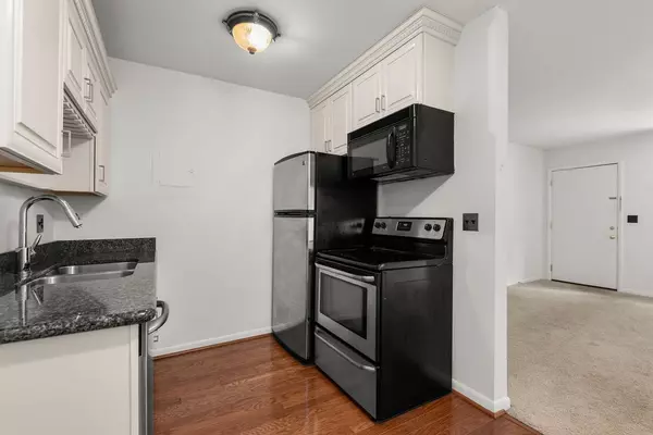 Nashville, TN 37215,3600 Hillsboro Pike #H11