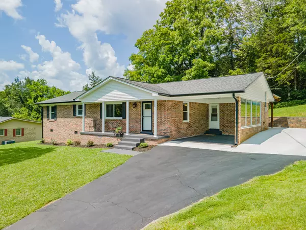 308 Longview Dr, Pulaski, TN 38478