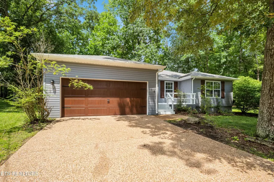18 Newcom Court, Crossville, TN 38558