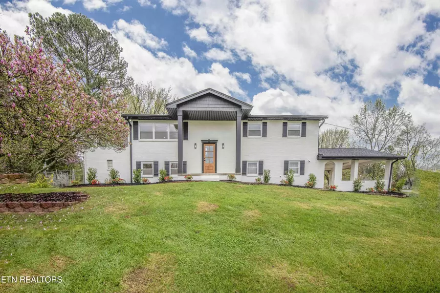 10616 Plum Creek Drive, Knoxville, TN 37922