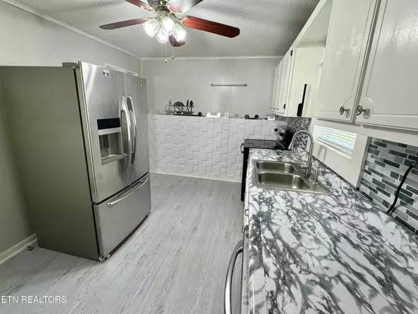 Lenoir City, TN 37771,121 McFalls Lane