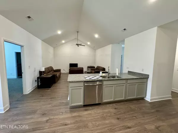 Lenoir City, TN 37771,172 Elise Way