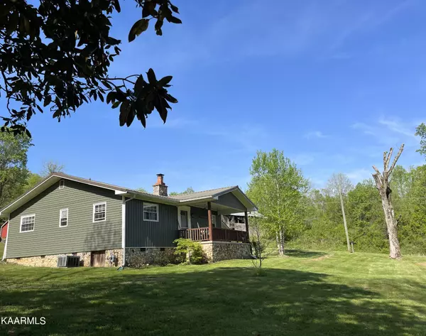 4700 Sunnyside Rd, Philadelphia, TN 37846