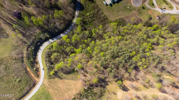 Philadelphia, TN 37846,111 Eagle Ridge Point