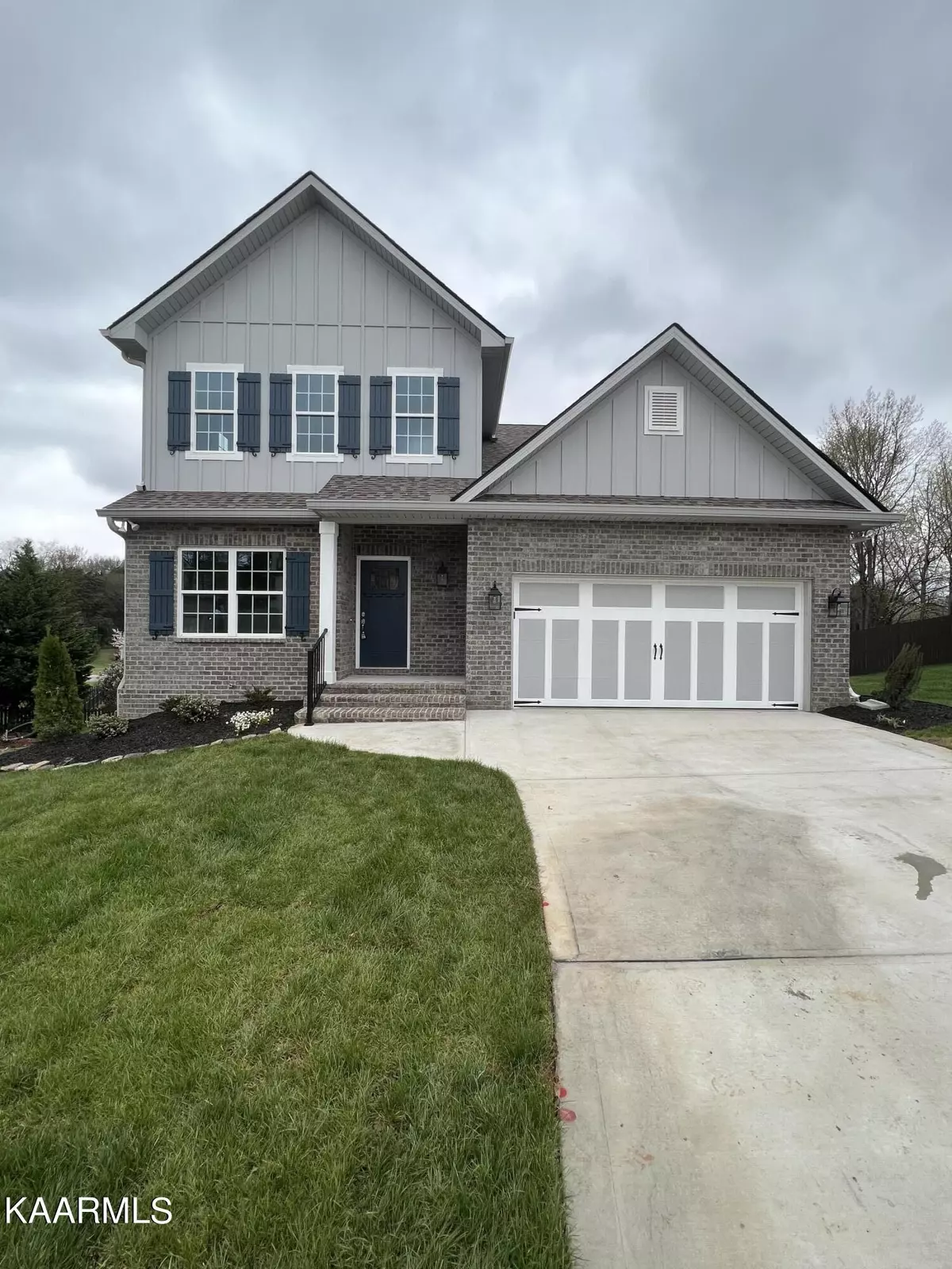 Lenoir City, TN 37771,220 Grayleaf Lane