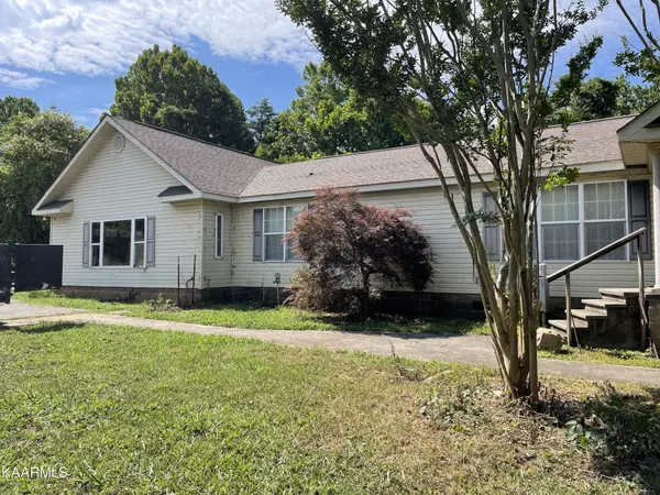 Loudon, TN 37774,8451 Hwy 72 S