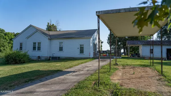 Philadelphia, TN 37846,356 Sweetwater Rd