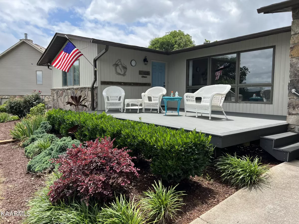 Loudon, TN 37774,146 Saligugi Way