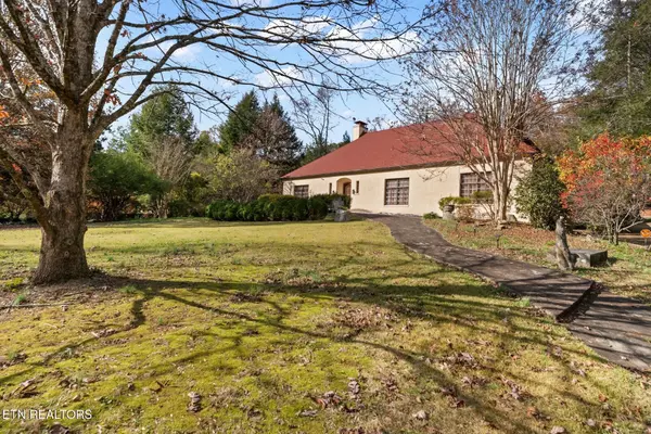 Knoxville, TN 37914,5209 Green Valley Drive