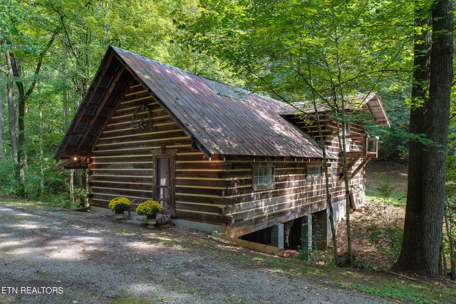 6927 Twin Creek Rd, Knoxville, TN 37920