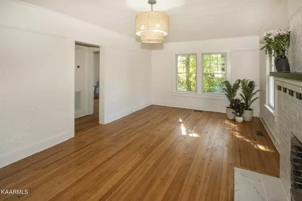 Clinton, TN 37716,208 Hillcrest St