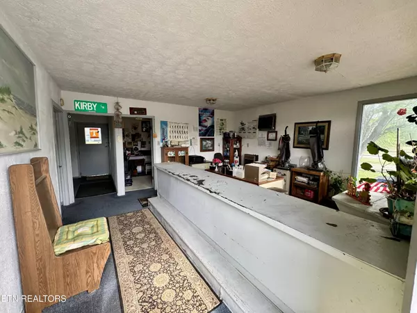 Crossville, TN 38571,4529 Highway 127 North