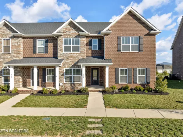 310 Broadberry Ave, Oak Ridge, TN 37830