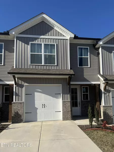 112 Scout Way, Lenoir City, TN 37771