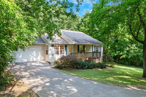 Knoxville, TN 37920,221 SW Liveoak Lane