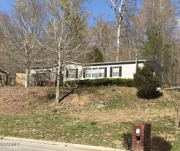 Clinton, TN 37716,234 Loggers Lane