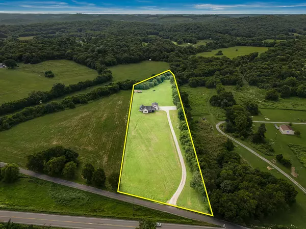 Lynchburg, TN 37352,28 Henderson Rd