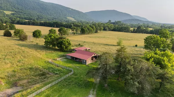 188 Marion Agee Road, Pikeville, TN 37367