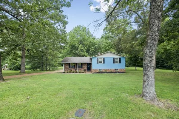 Kingston Springs, TN 37082,215 E Kingston Springs Rd