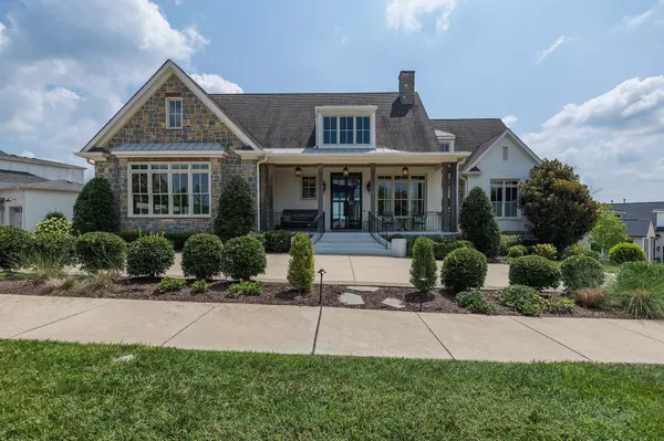 7368 Harlow Dr, College Grove, TN 37046