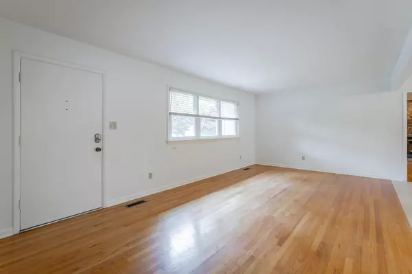 Signal Mountain, TN 37377,703 Danbury Drive