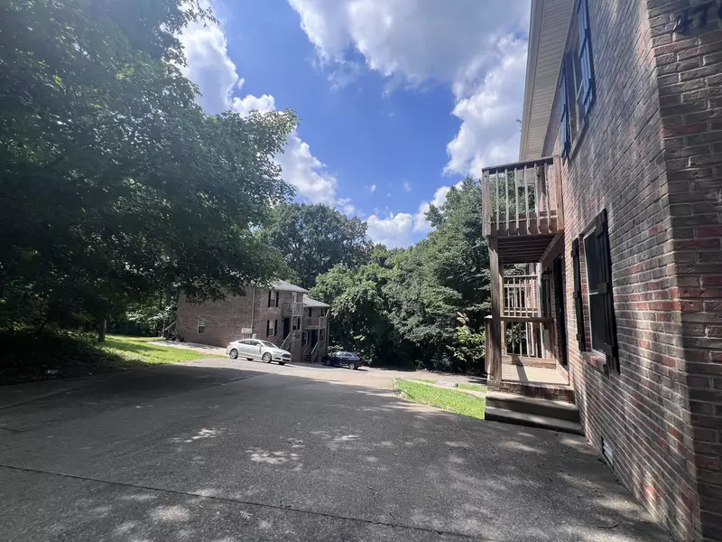 470 Martha Ln, Clarksville, TN 37043