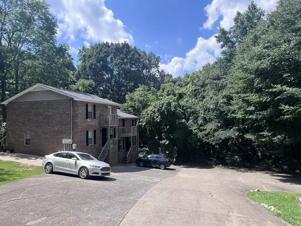 Clarksville, TN 37043,470 Martha Ln